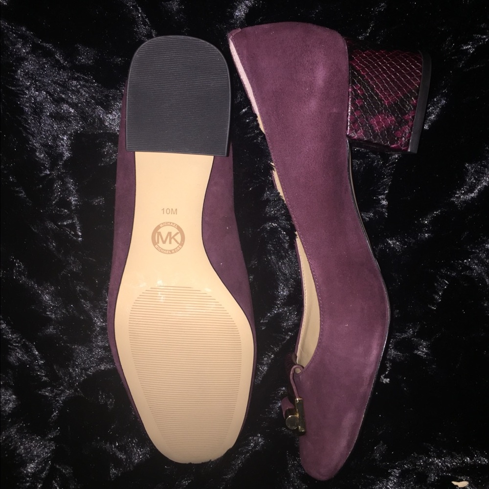 MICHAEL KORS MID PUMP - Picture 5 of 5